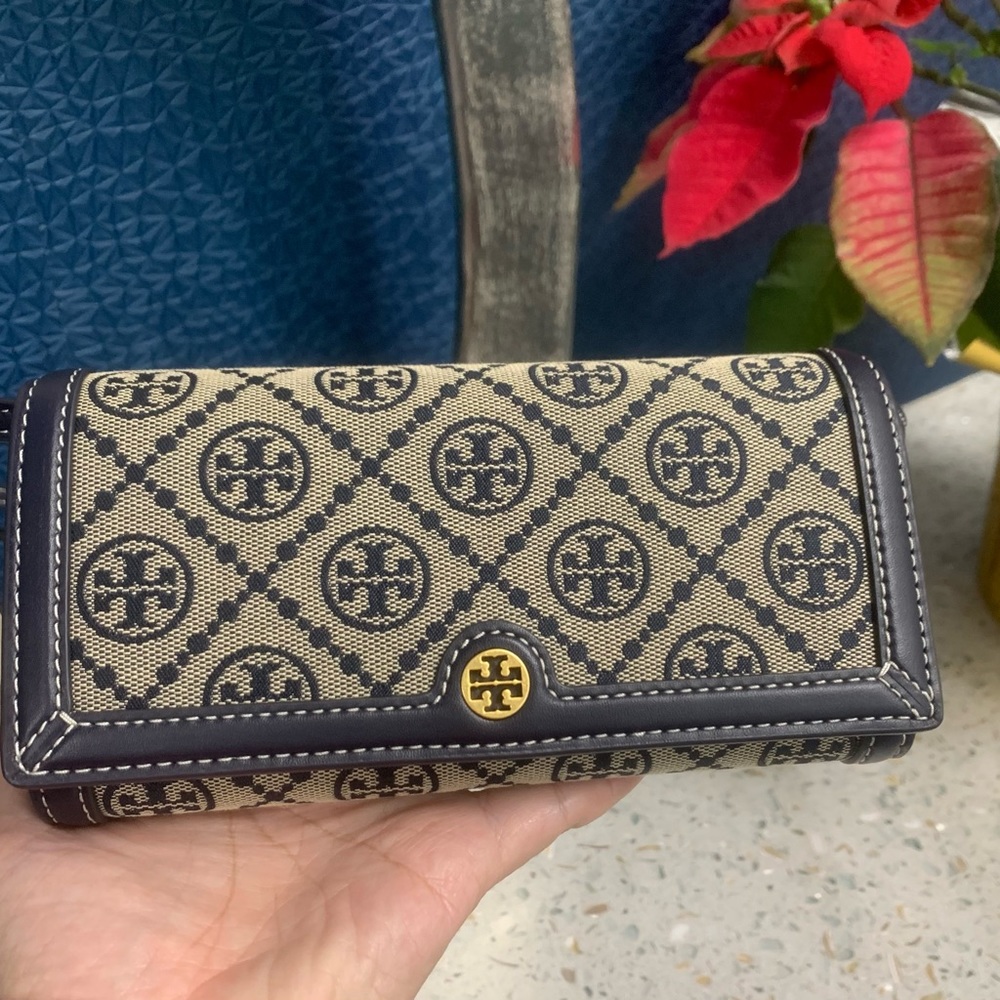 Tory Burch Navy and Beige Crossbody Bag